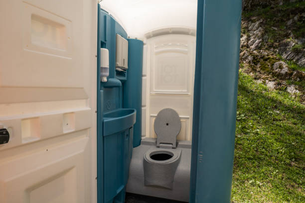Best Event porta potty rental  in Lyons, KS