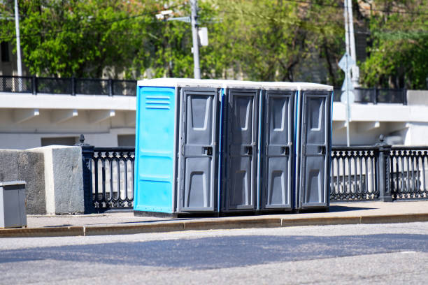 Best Construction site porta potty rental  in Lyons, KS